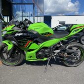 Kawasaki - NINJA - 400 // A2 / Kuin uusi! / Suomipyörä / Huoltokirja / ABS / Akrapovic Slipari // - Moottoripyörä