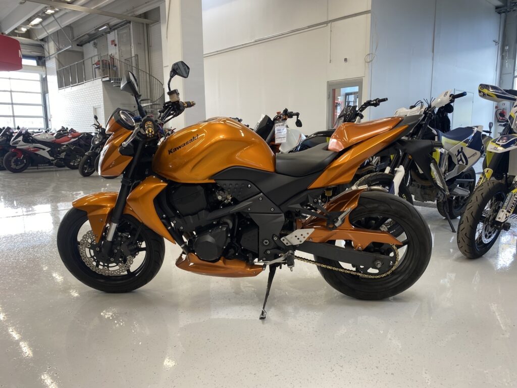 Kawasaki - Z - 750 // Juuri saapunut / Huoltokirja / MIVV Slipari // Kawasaki - Z - 750 // Juuri saapunut / Huoltokirja / MIVV Slipari // - Moottoripyörä