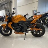 Kawasaki - Z - 750 // Juuri saapunut / Huoltokirja / MIVV Slipari // - Moottoripyörä