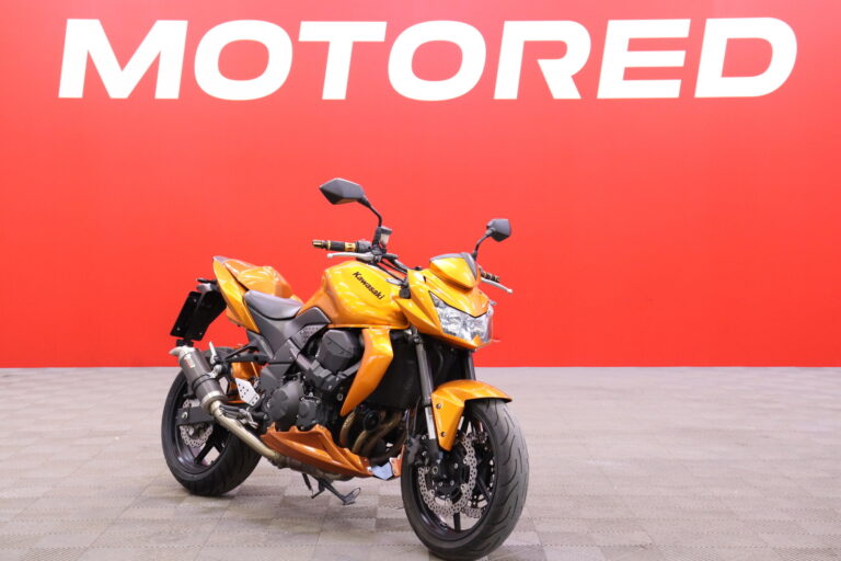 Kawasaki - Z - 750 // Huoltokirja / MIVV Slipari / Suomi pyörä // - Moottoripyörä