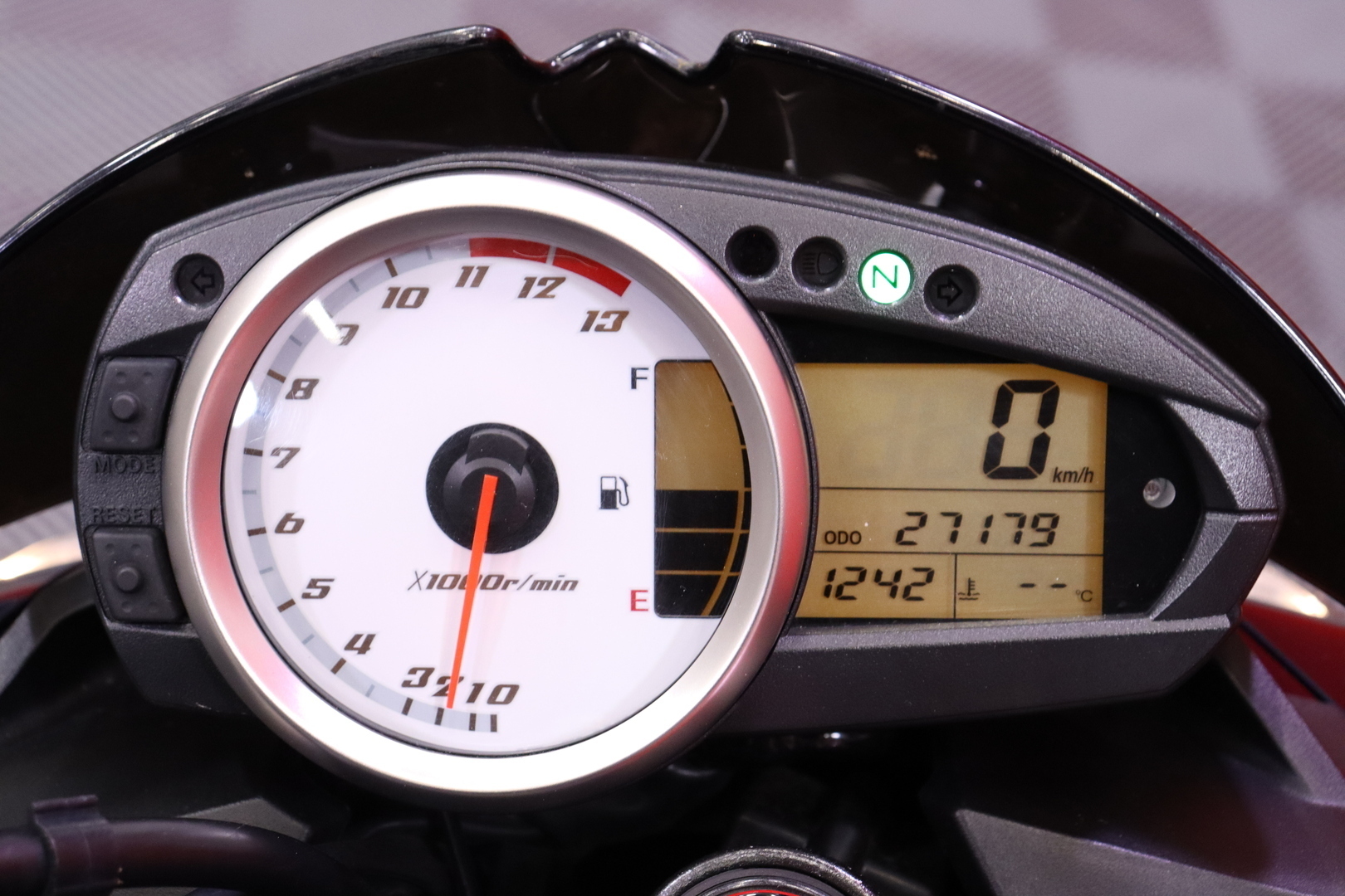 Kawasaki - Z - 1000 // Huoltokirja / Kahvalämppärit / Kotiinkuljetus alk. 99e // - Moottoripyörä