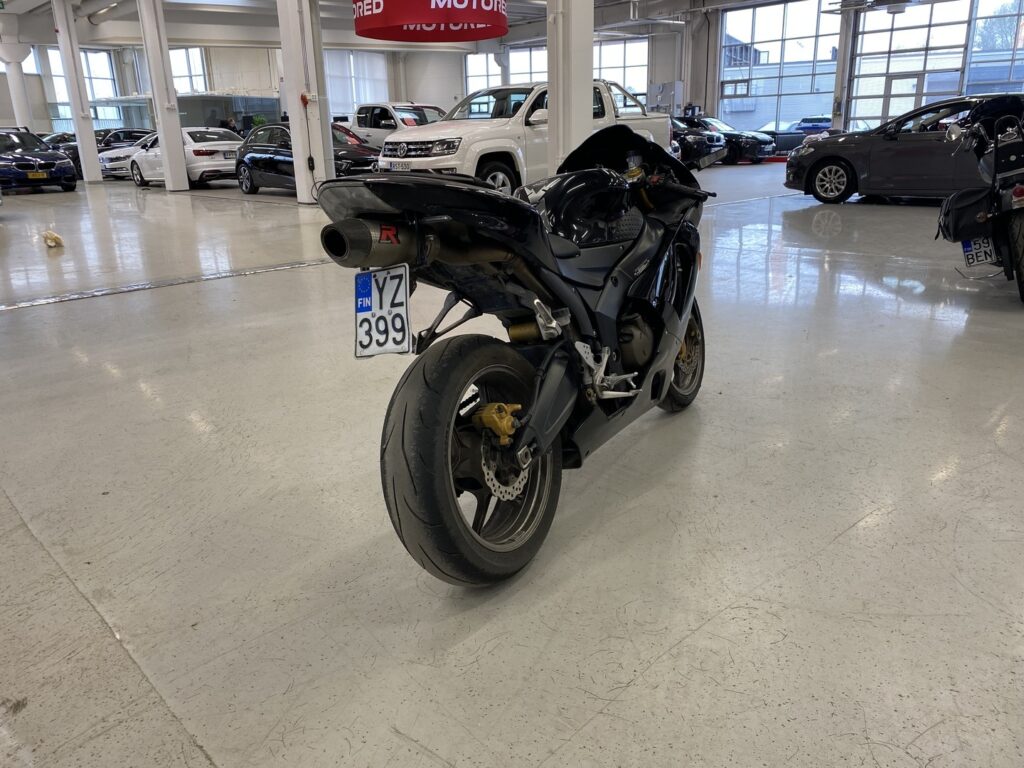 Kawasaki - ZX-6R - // Huoltokirja / 3x avain / Dominator / Suomi-pyörä // Kawasaki - ZX-6R - // Huoltokirja / 3x avain / Dominator / Suomi-pyörä // - Moottoripyörä