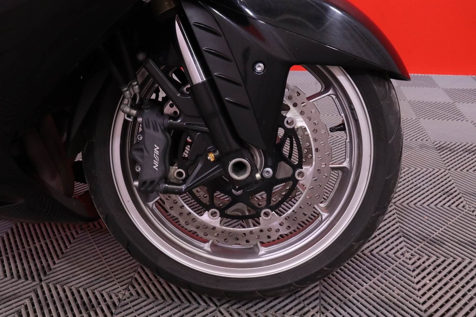 Kawasaki - ZZR - 1400 // Suomi-pyörä / Akrapovic // - Moottoripyörä