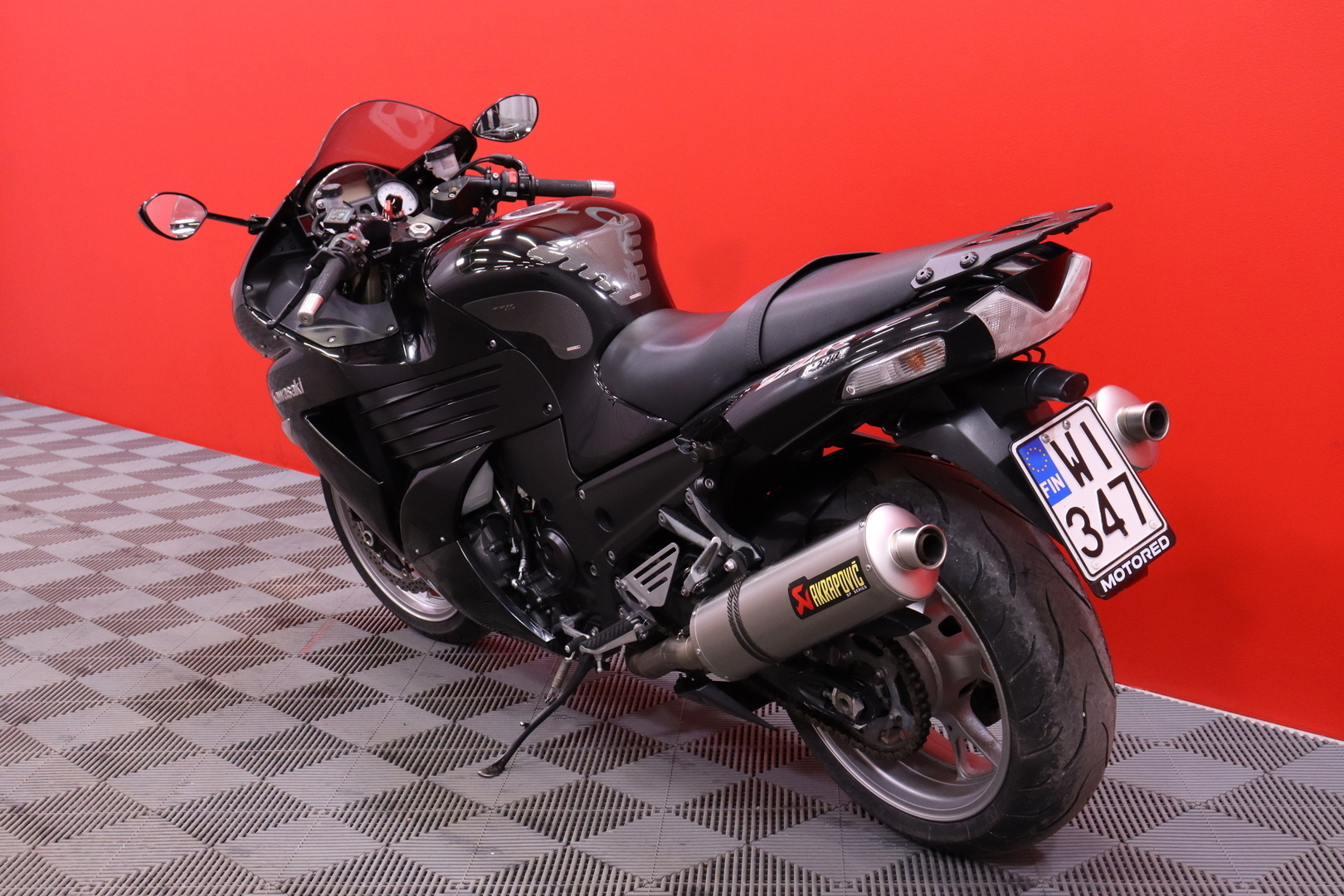 Kawasaki - ZZR - 1400 // Suomi-pyörä / Akrapovic // - Moottoripyörä