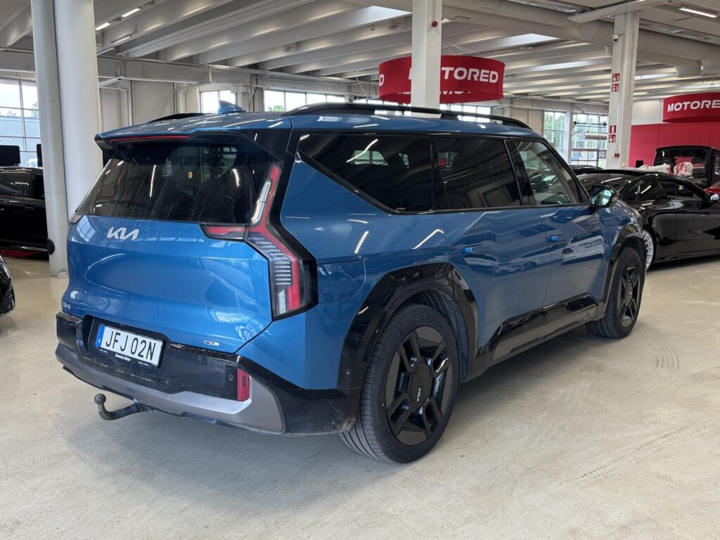 Kia - EV9 - GT-Line AWD 99,8kWh 384hv 7P 1st Edition Kia - EV9 - GT-Line AWD 99,8kWh 384hv 7P 1st Edition - Maastoauto
