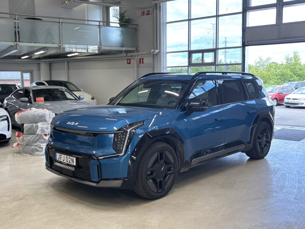 Kia - EV9 - GT-Line AWD 99,8kWh 384hv 7P 1st Edition Kia - EV9 - GT-Line AWD 99,8kWh 384hv 7P 1st Edition - Maastoauto