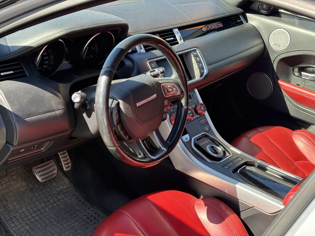 Land Rover - Range Rover Evoque - 2,2 SD4 Dynamic Aut // Meridian / Panorama / Muistipenkki / Ratinlämmitys / Navi / Kamera // Land Rover - Range Rover Evoque - 2,2 SD4 Dynamic Aut // Meridian / Panorama / Muistipenkki / Ratinlämmitys / Navi / Kamera // - Maastoauto