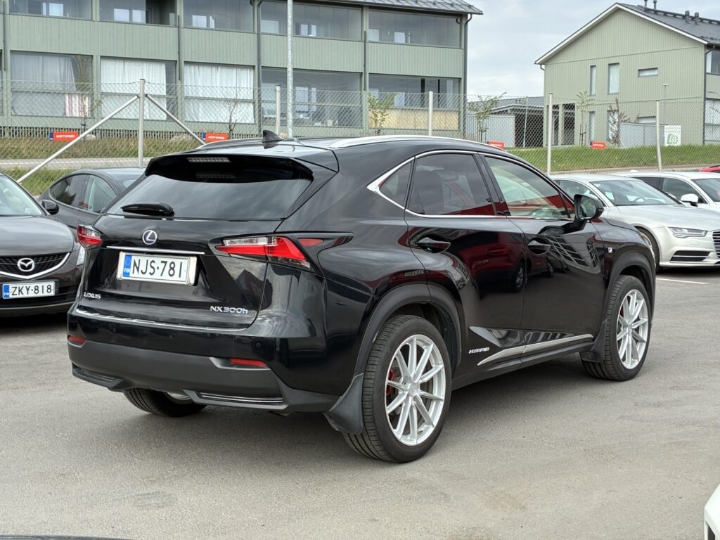 Lexus - NX - 300h Hybrid A AWD F Sport Lexus - NX - 300h Hybrid A AWD F Sport - Maastoauto