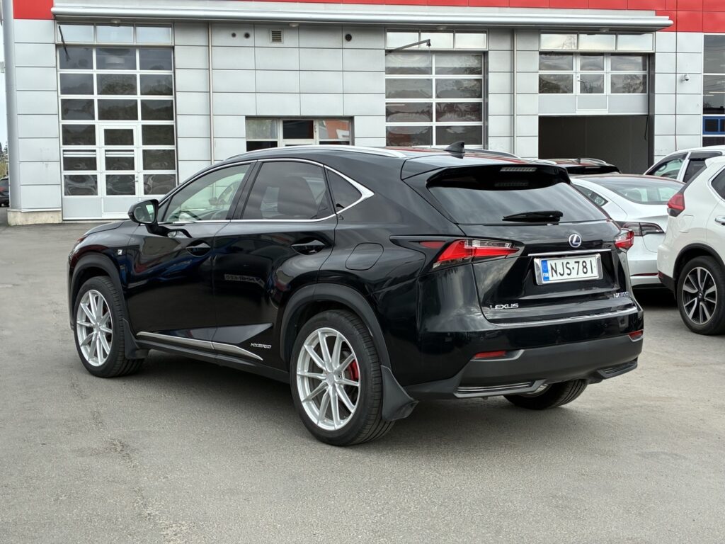 Lexus - NX - 300h Hybrid A AWD F Sport Lexus - NX - 300h Hybrid A AWD F Sport - Maastoauto