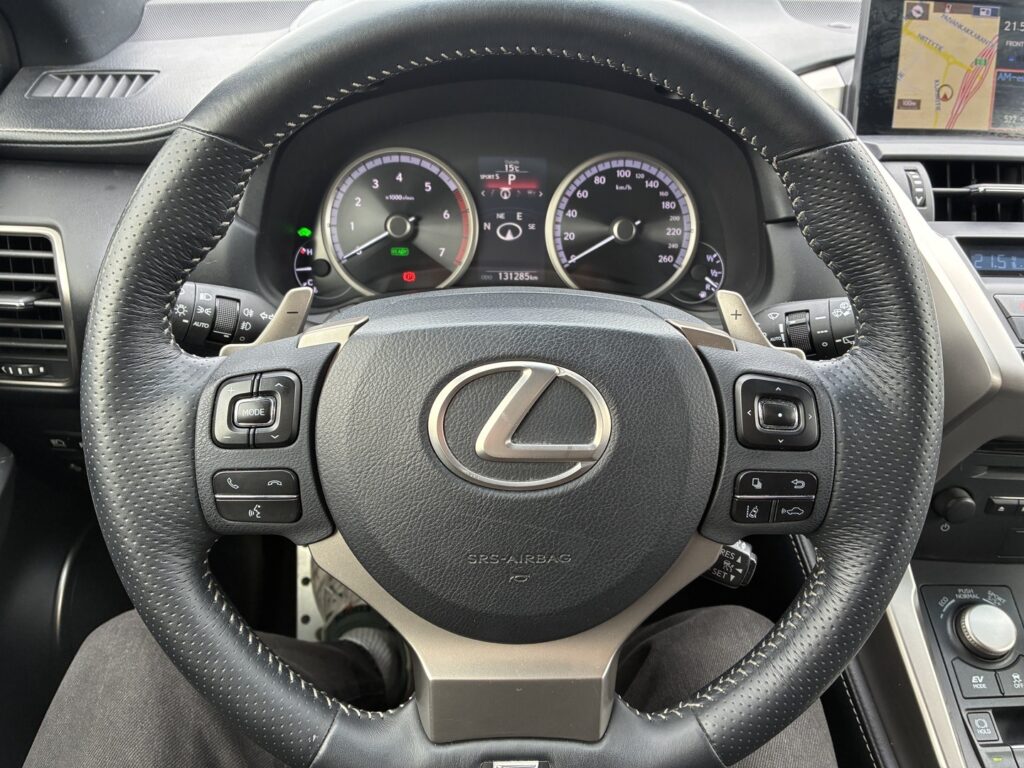 Lexus - NX - 300h Hybrid A AWD F Sport Lexus - NX - 300h Hybrid A AWD F Sport - Maastoauto