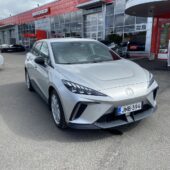 MG - MG4 - Luxury // AppleCarPlay / 360° / Navi / ACC / LED / Puolinahka penkit // - Viistoperä