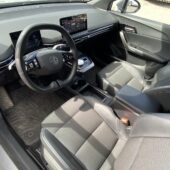 MG - MG4 - Luxury // AppleCarPlay / 360° / Navi / ACC / LED / Puolinahka penkit // - Viistoperä