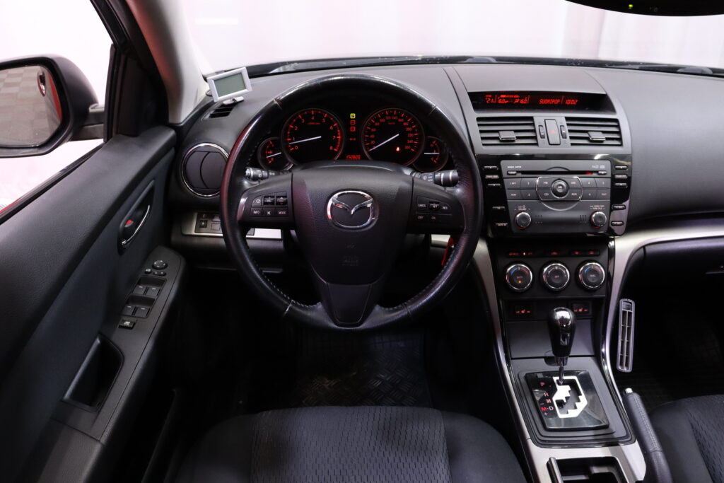 tuotekuva-Mazda-6-ZKY-818-2026-05-19-144503-15 tuotekuva-Mazda-6-ZKY-818-2026-05-19-144503-15