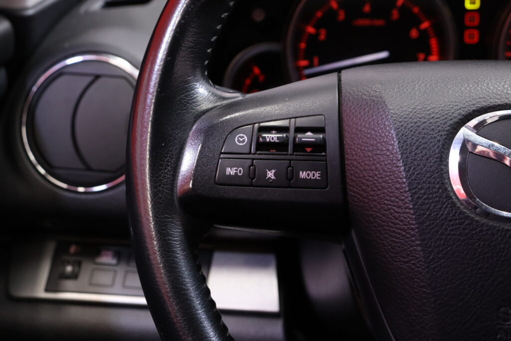 tuotekuva-Mazda-6-ZKY-818-2026-05-19-144503-16 tuotekuva-Mazda-6-ZKY-818-2026-05-19-144503-16