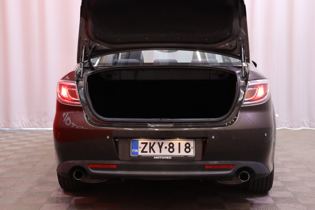 tuotekuva-Mazda-6-ZKY-818-2026-05-19-144503-22 tuotekuva-Mazda-6-ZKY-818-2026-05-19-144503-22