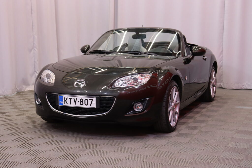 Mazda - MX-5 - 1,8 Business 5MT 2ov Avoauto // Vakkari / Avoauto kovalla katolla / Automaatti-ilmastointi / Nahkapenkit // Mazda - MX-5 - 1,8 Business 5MT 2ov Avoauto // Vakkari / Avoauto kovalla katolla / Automaatti-ilmastointi / Nahkapenkit // - Avoauto