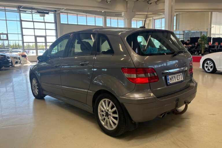 Mercedes-Benz - B - 170 / VÄHÄN AJETTU YKSILÖ / WEBASTO / ILMASTOINTI / KOUKKU // - Tila-auto