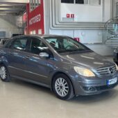 Mercedes-Benz - B - 170 / VÄHÄN AJETTU YKSILÖ / WEBASTO / ILMASTOINTI / KOUKKU // - Tila-auto