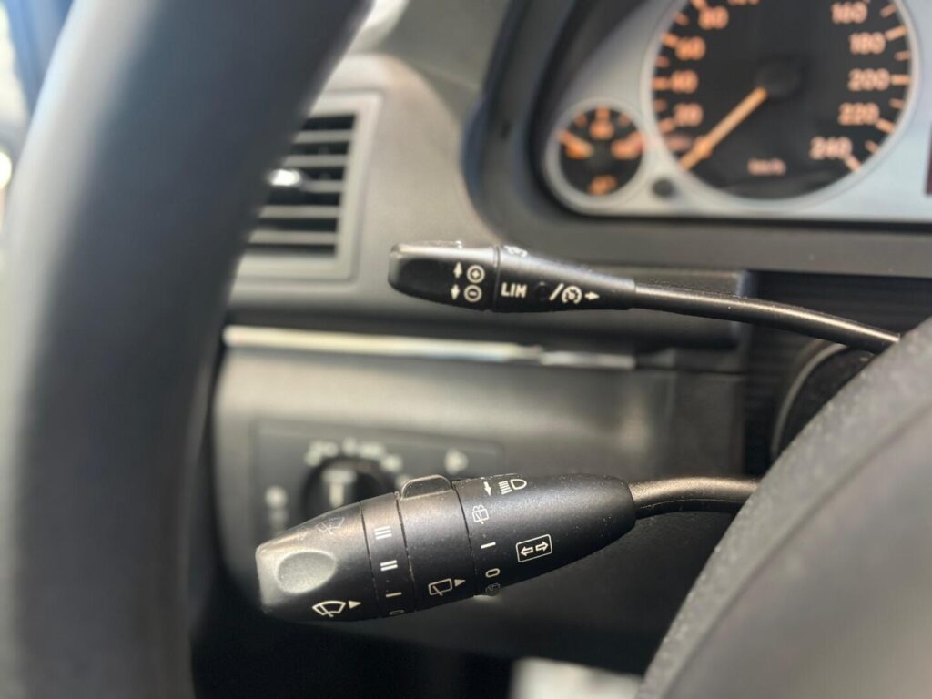Mercedes-Benz - B - 170 / VÄHÄN AJETTU YKSILÖ / WEBASTO / ILMASTOINTI / KOUKKU // Mercedes-Benz - B - 170 / VÄHÄN AJETTU YKSILÖ / WEBASTO / ILMASTOINTI / KOUKKU // - Tila-auto