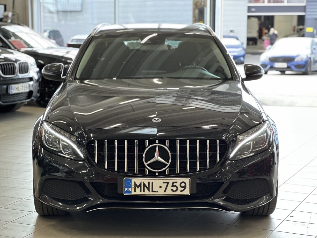 Mercedes-Benz - C - 220 d T Edition 4MATIC Mercedes-Benz - C - 220 d T Edition 4MATIC - Farmari