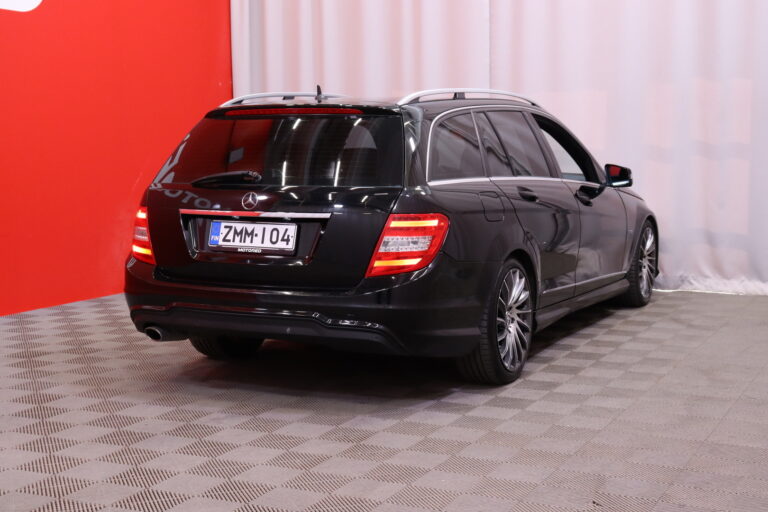 Mercedes-Benz - C - 250 CDI 4MATIC A 	 // Amg Paketti / Sportti penkit /  P.Tutka / Bluetooth / Bi-Xenon / Puolinahkasisusta // - Farmari