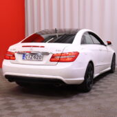 Mercedes-Benz - E - 350 CDI BE Coupé A // AMG ulko ja sisäpaketti / Panoraama / Harman/Kardon / Ortopedi penkit // - Coupe