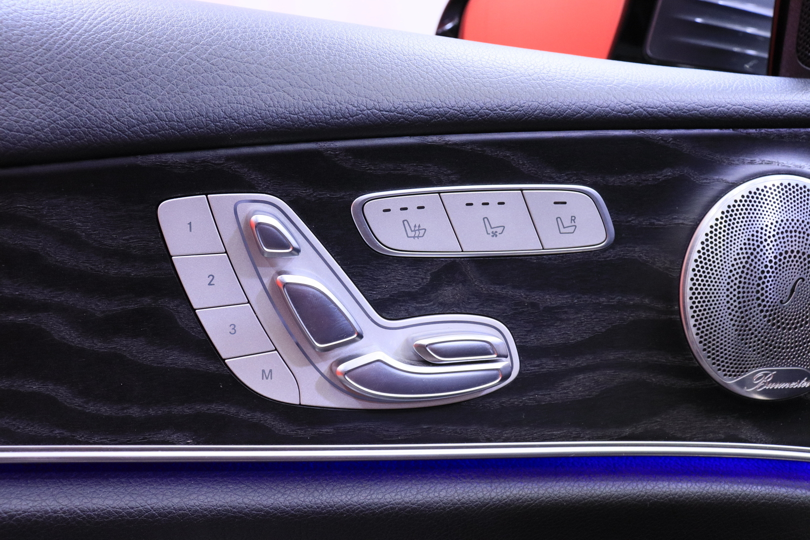 Mercedes-Benz - E - 350d T A Avantgarde // Distronic+ / Widescreen / HUD / Webasto / Burmester / Ilmastoidut istuimet muistilla / LED // - Farmari