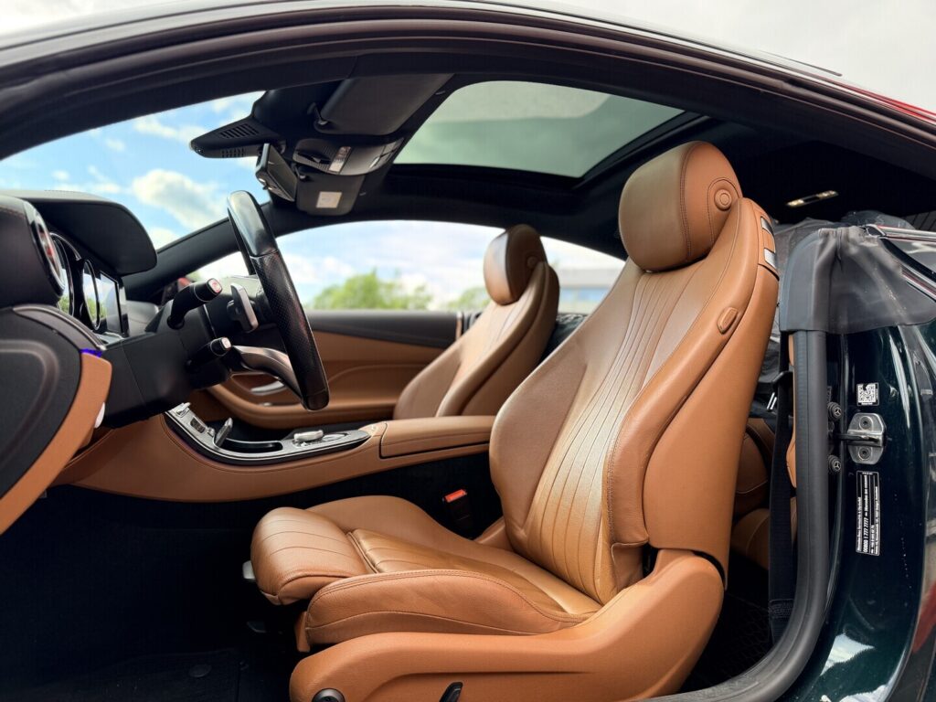 Mercedes-Benz - E - 220 d A Coupé Business AMG Mercedes-Benz - E - 220 d A Coupé Business AMG - Coupe