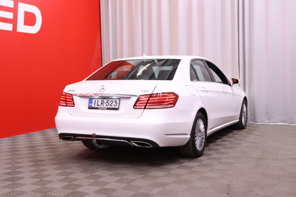 Mercedes-Benz - E - 220 CDI BE A Premium Business // Suomi-auto / Webasto / Ortopedi / ILS LED // Mercedes-Benz - E - 220 CDI BE A Premium Business // Suomi-auto / Webasto / Ortopedi / ILS LED // - Sedan