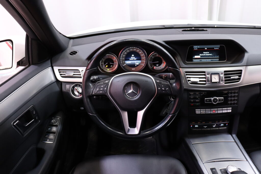 tuotekuva-Mercedes-Benz-E-ILR-523-2026-04-16-130604-17 tuotekuva-Mercedes-Benz-E-ILR-523-2026-04-16-130604-17