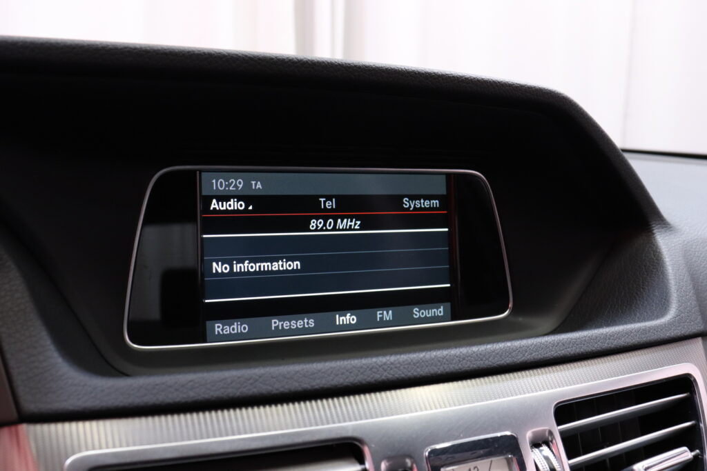tuotekuva-Mercedes-Benz-E-ILR-523-2026-04-16-130604-23 tuotekuva-Mercedes-Benz-E-ILR-523-2026-04-16-130604-23