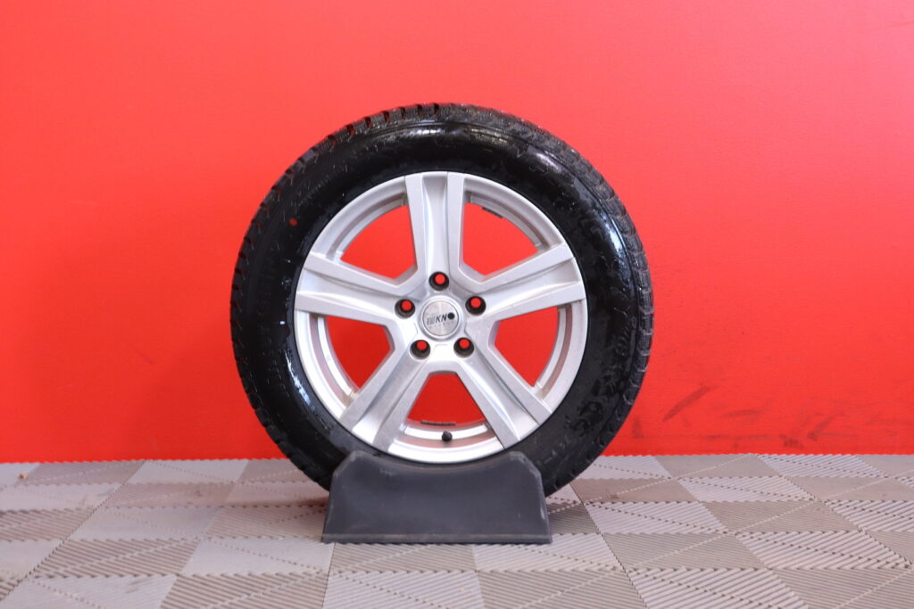 tuotekuva-Mercedes-Benz-E-ILR-523-2026-04-16-130604-28 tuotekuva-Mercedes-Benz-E-ILR-523-2026-04-16-130604-28