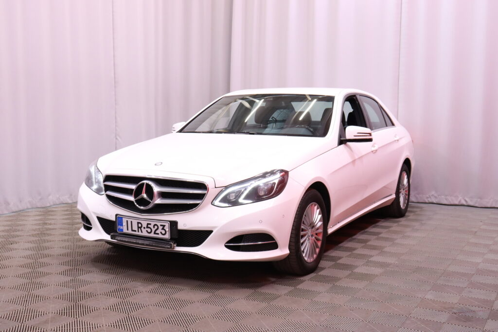 Mercedes-Benz - E - 220 CDI BE A Premium Business // Suomi-auto / Webasto / Ortopedi / ILS LED // Mercedes-Benz - E - 220 CDI BE A Premium Business // Suomi-auto / Webasto / Ortopedi / ILS LED // - Sedan