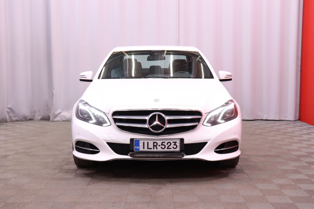 Mercedes-Benz - E - 220 CDI BE A Premium Business // Suomi-auto / Webasto / Ortopedi / ILS LED // Mercedes-Benz - E - 220 CDI BE A Premium Business // Suomi-auto / Webasto / Ortopedi / ILS LED // - Sedan