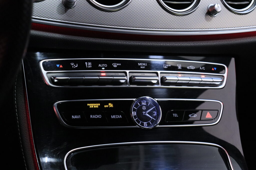 tuotekuva-Mercedes-Benz-E-YLR-379-2026-05-06-134605-27 tuotekuva-Mercedes-Benz-E-YLR-379-2026-05-06-134605-27