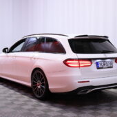 Mercedes-Benz - E - 220 d 4Matic T A Premium Business AMG / Webasto / Burmester / HUD / 360° / Multibeam / Koukku / - Farmari