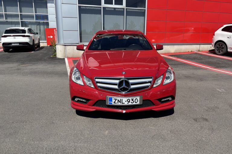 Mercedes-Benz E