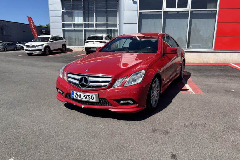 Mercedes-Benz - E - 200 CGI BE A - Coupe
