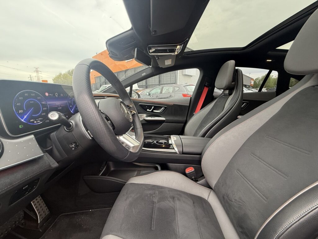 Mercedes-Benz - EQE - 300 AMG // Distronic+ / HUD / Burmester / 4-pyöräohjaus / Panorama / 360° / Muistipenkit // Mercedes-Benz - EQE - 300 AMG // Distronic+ / HUD / Burmester / 4-pyöräohjaus / Panorama / 360° / Muistipenkit // - Sedan