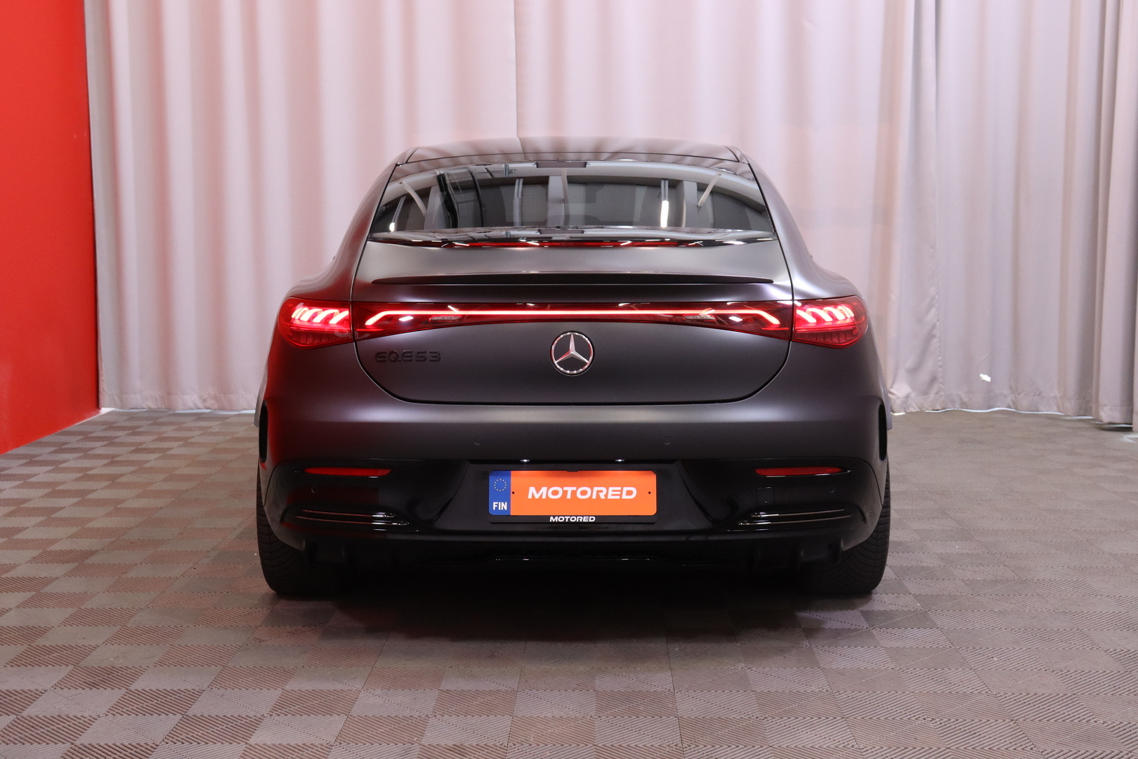 Mercedes-Benz - EQE - 300 AMG // Distronic+ / HUD / Burmester / 4-pyöräohjaus / Panorama / 360° / Muistipenkit // - Sedan