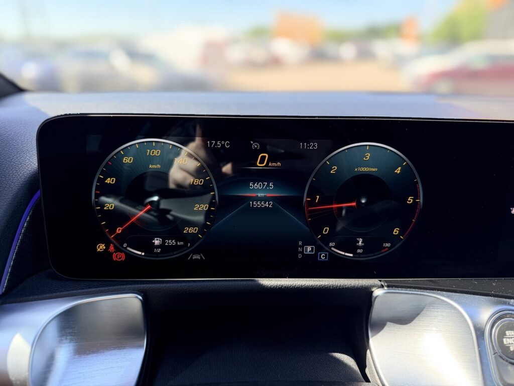 Mercedes-Benz - GLB - 200 d 4MATIC A Business AMG Mercedes-Benz - GLB - 200 d 4MATIC A Business AMG - Maastoauto