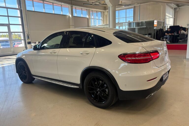 Mercedes-Benz - GLC - 220 d Coupé 4Matic A Premium Business AMG - Maastoauto
