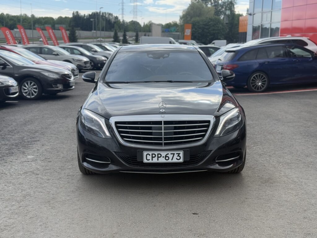 Mercedes-Benz - S - 350 Bluetec // Distronic+ / Burmester / Hierovat ja ilmastoidut istuimet / Panorama / Juuri katsastettu ja huollettu! // Mercedes-Benz - S - 350 Bluetec // Distronic+ / Burmester / Hierovat ja ilmastoidut istuimet / Panorama / Juuri katsastettu ja huollettu! // - Sedan