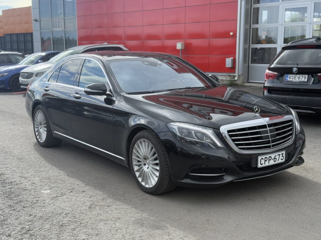 Mercedes-Benz - S - 350 Bluetec // Distronic+ / Burmester / Hierovat ja ilmastoidut istuimet / Panorama / Juuri katsastettu ja huollettu! // Mercedes-Benz - S - 350 Bluetec // Distronic+ / Burmester / Hierovat ja ilmastoidut istuimet / Panorama / Juuri katsastettu ja huollettu! // - Sedan