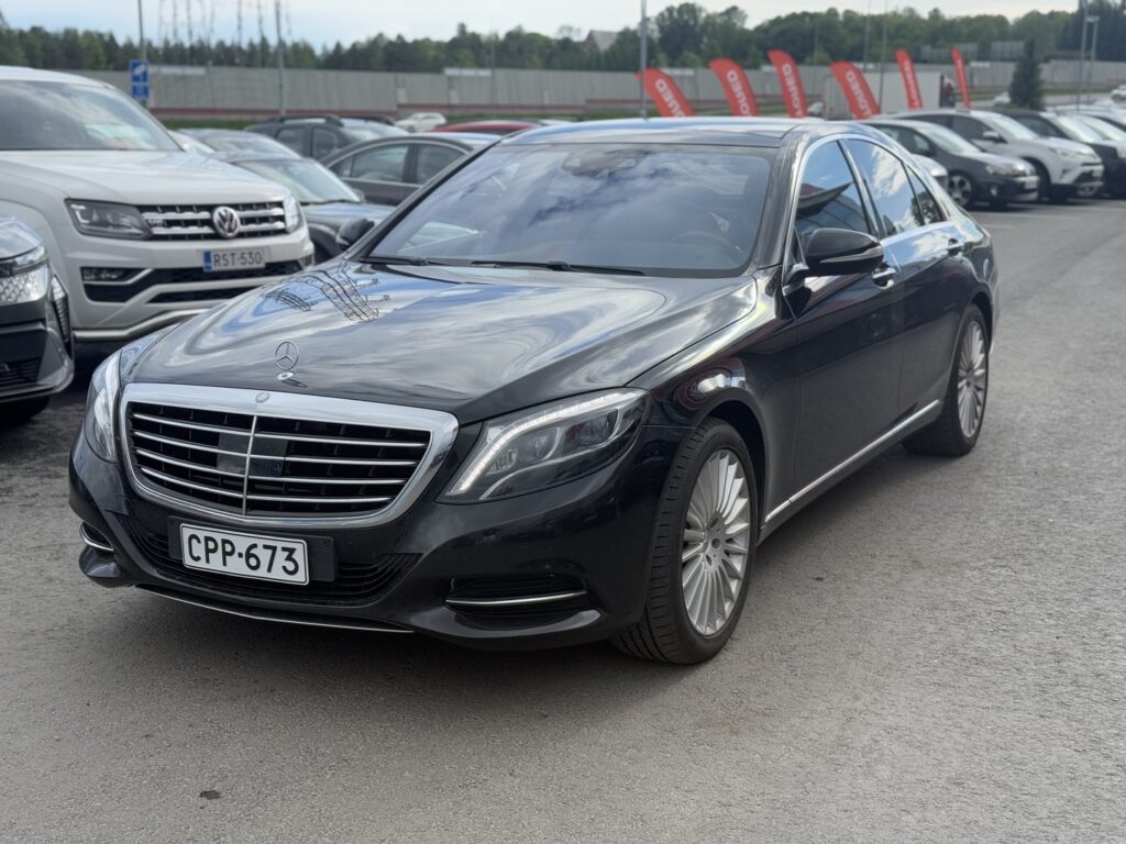 Mercedes-Benz - S - 350 Bluetec // Distronic+ / Burmester / Hierovat ja ilmastoidut istuimet / Panorama / Juuri katsastettu ja huollettu! // Mercedes-Benz - S - 350 Bluetec // Distronic+ / Burmester / Hierovat ja ilmastoidut istuimet / Panorama / Juuri katsastettu ja huollettu! // - Sedan