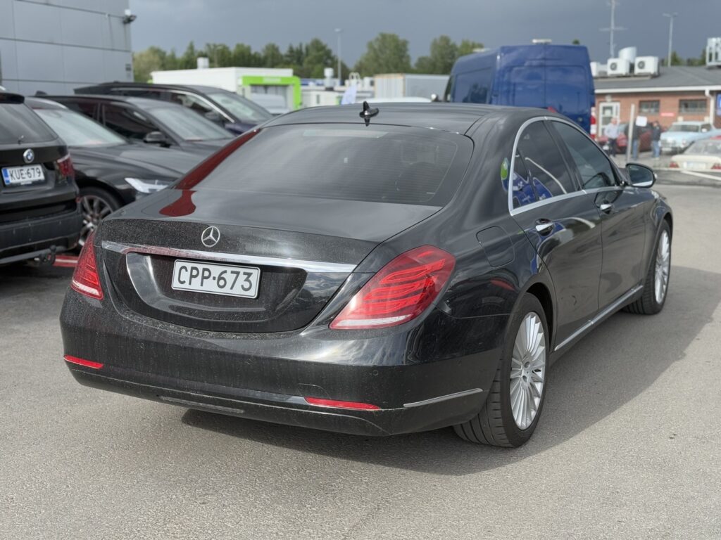 Mercedes-Benz - S - 350 Bluetec // Distronic+ / Burmester / Hierovat ja ilmastoidut istuimet / Panorama / Juuri katsastettu ja huollettu! // Mercedes-Benz - S - 350 Bluetec // Distronic+ / Burmester / Hierovat ja ilmastoidut istuimet / Panorama / Juuri katsastettu ja huollettu! // - Sedan