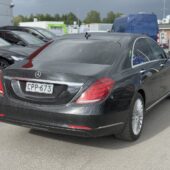 Mercedes-Benz - S - 350 Bluetec // Distronic+ / Burmester / Hierovat ja ilmastoidut istuimet / Panorama / Juuri katsastettu ja huollettu! // - Sedan
