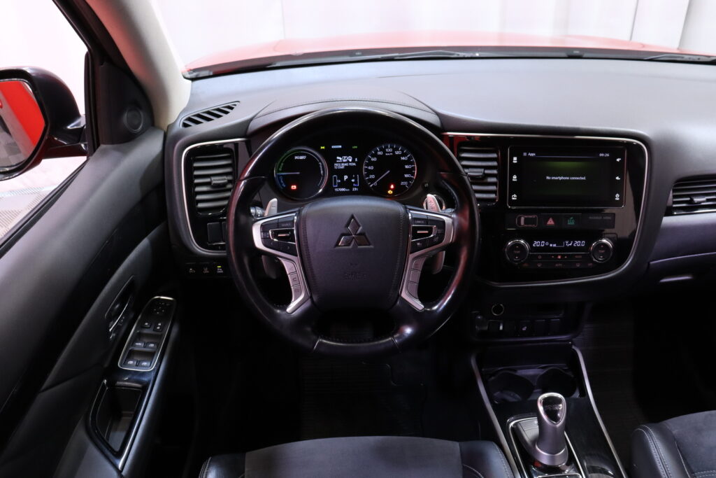 tuotekuva-Mitsubishi-Outlander-FPP-377-2026-05-05-160603-15 tuotekuva-Mitsubishi-Outlander-FPP-377-2026-05-05-160603-15