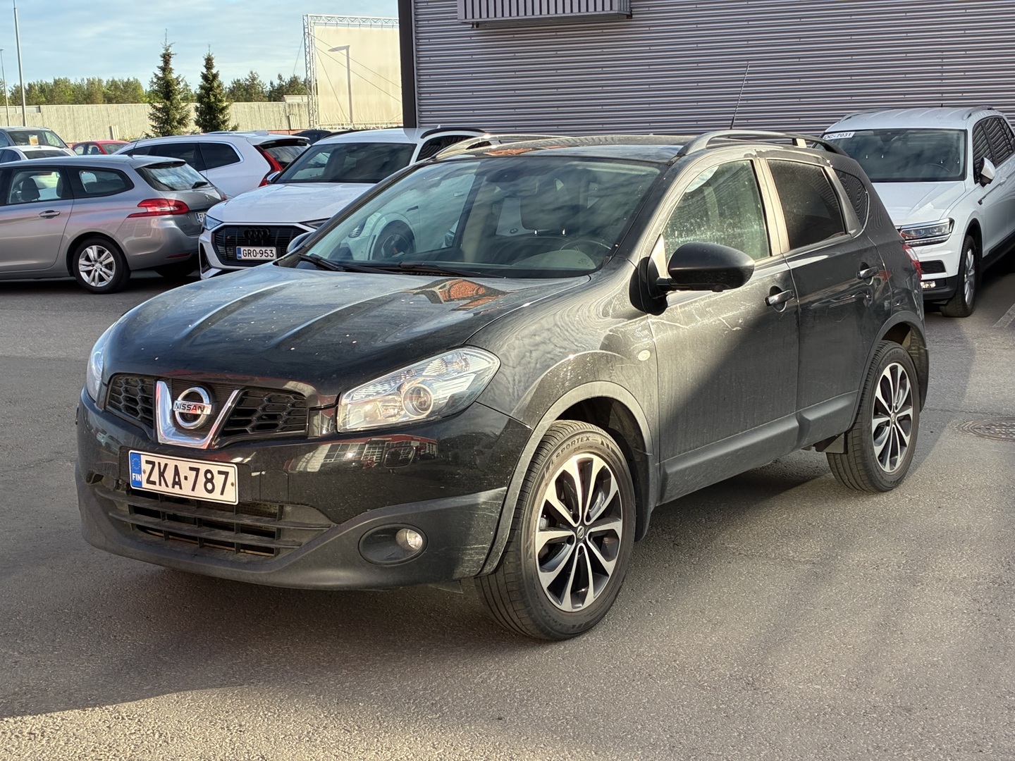 Nissan - Qashqai - 1,6L Stop / Start System Style 360 2WD 5M/T AVM - Maastoauto