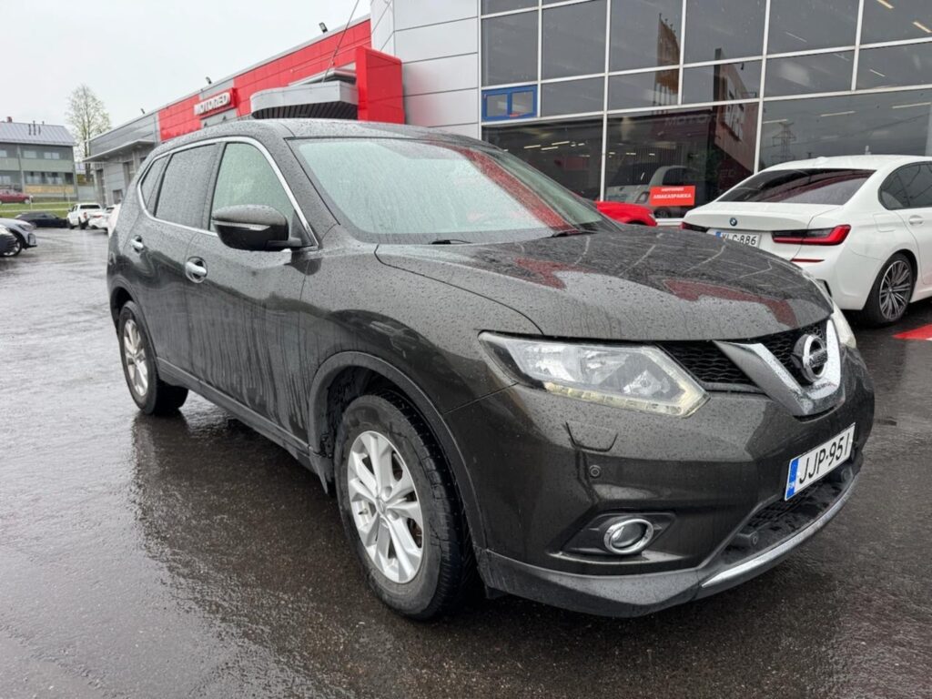 Nissan - X-Trail - dCi 130 Acenta 2WD Xtronic Moonroof - Maastoauto
